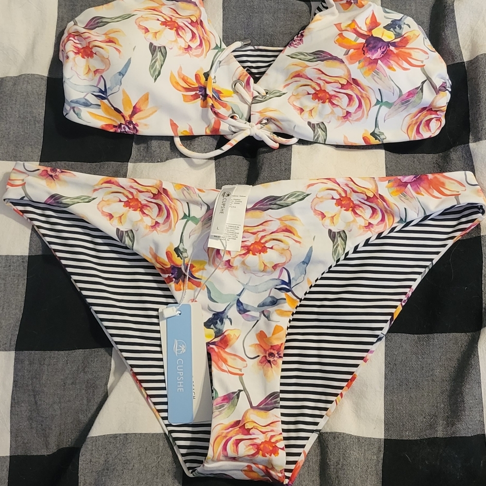 NWT size large Cupshe bathing suit
